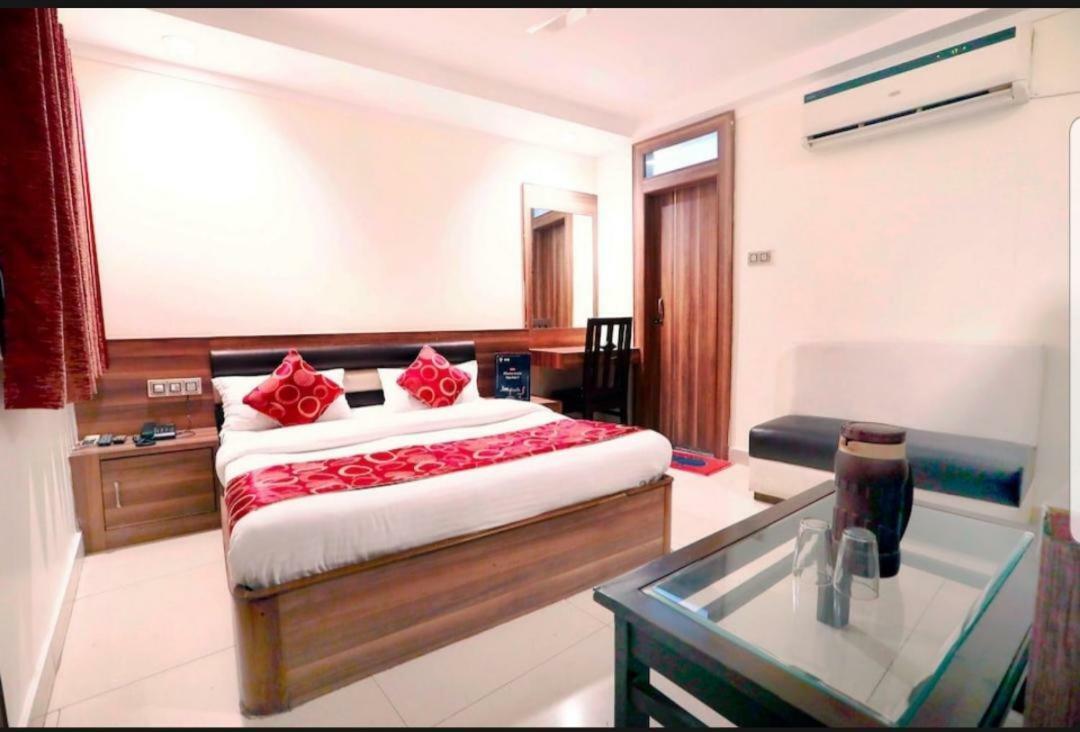 Fabhotel Ct Palace New Market Bhopál Kültér fotó
